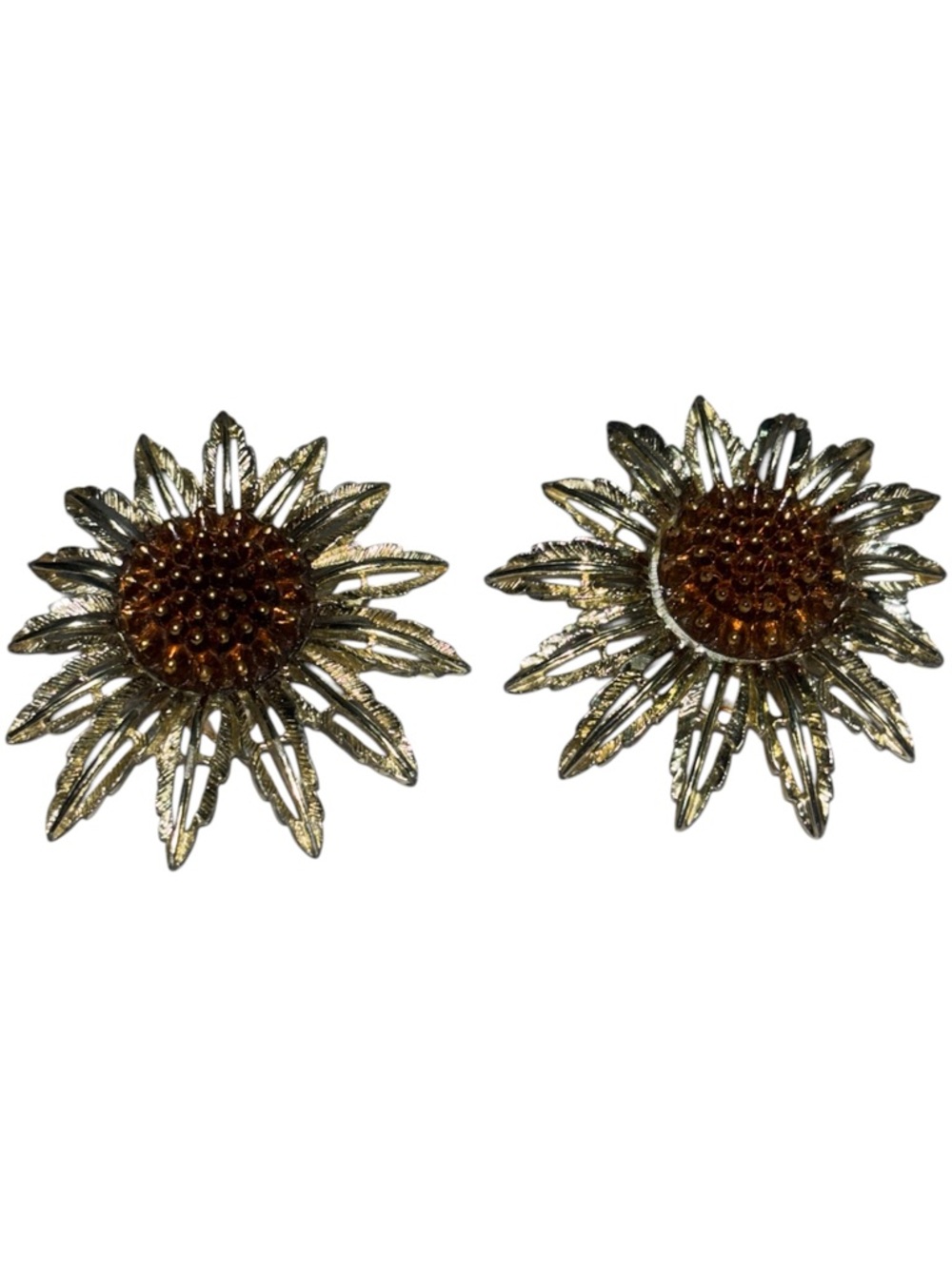 SARAH COVENTRY Vintage 1961 Gold-tone Lucite Sunflower Clip Earrings - Picture 3 of 5